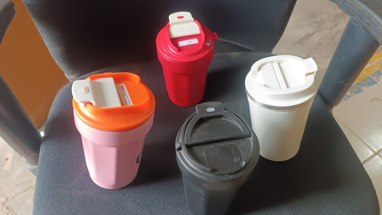 Stainless Steel Coffee Travel bottle with Lid 450 ML Approx, Tumbler (1 Pc) Stainless Steel Coffee Travel bottle with Lid 450 ML Approx, Tumbler (1 Pc)